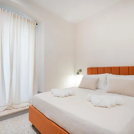 Mimi's - Charming Old Town 3* Bari