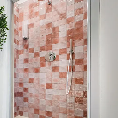 Mimi's - Charming Old Town 3* Bari