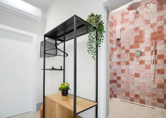 Mimi's - Charming Old Town 巴里