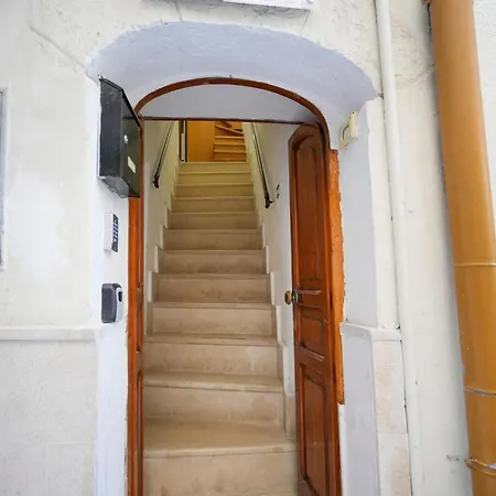 Mimi's - Charming Old Town Casa de hóspedes