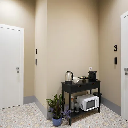 Mimi's - Charming Old Town 3*